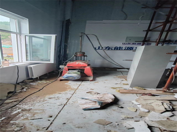 豆河镇地基基础下沉墙体裂缝加固注浆顶升施工